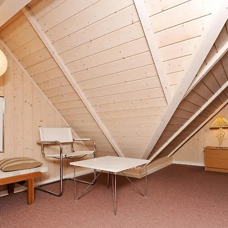 Semesterbostad Three-Bedroom Holiday home in Blåvand 10 *