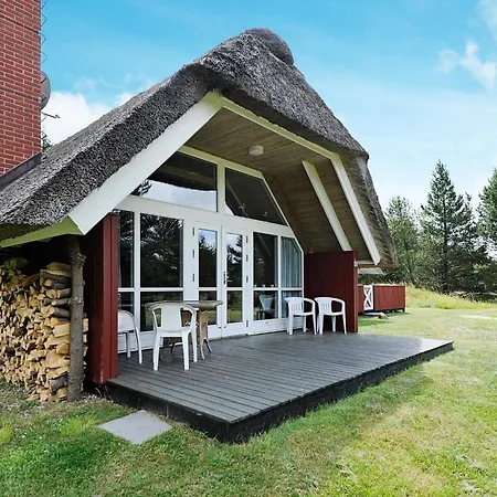 Three-Bedroom Holiday home in Blåvand 10 * Blåvand