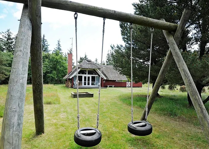 Eco-friendly Retreat With - By Traum